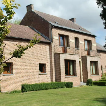 Holiday home Aux Nids D'hirondelles *