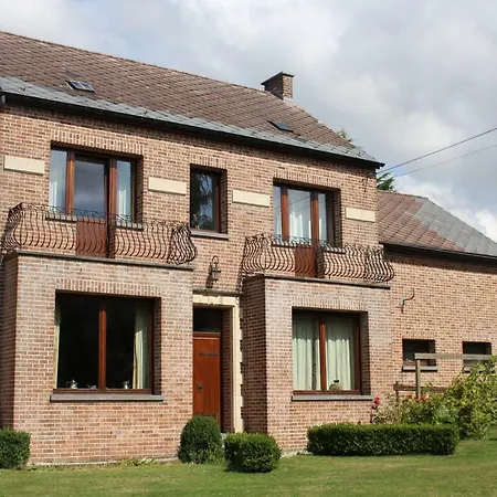 Holiday home Aux Nids D'hirondelles Nalinnes