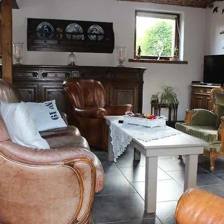 Aux Nids D'hirondelles Holiday home *